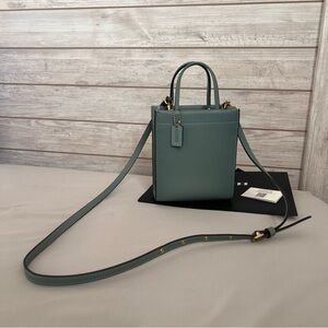 NWOT COACH Sage Mini Cashin Tote in glove tanned leather